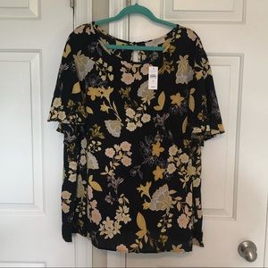 Short Sleeved Floral Blouse From Loft!